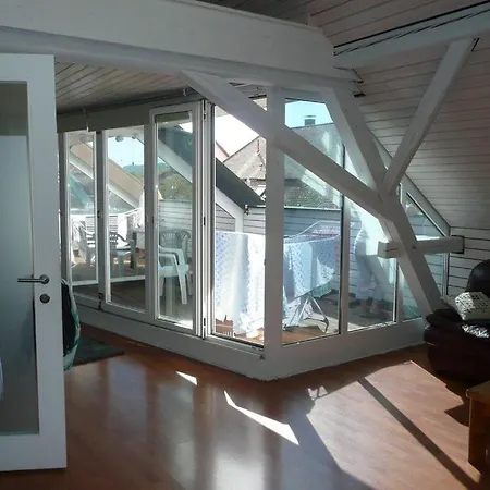 Haus Kellerhof Mit Zwei Und Garten Zu Verkaufen Kontakt Peter Heubueschl Loerrach * Murg (Baden-Wurttemberg)