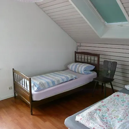 Apartament Haus Kellerhof Mit Zwei Und Garten Zu Verkaufen Kontakt Peter Heubueschl Loerrach Murg (Baden-Wurttemberg)