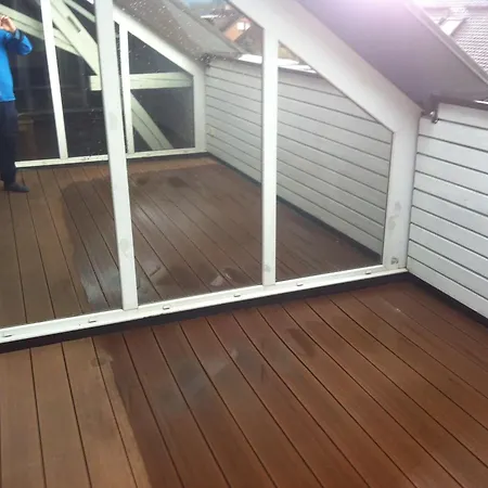 Haus Kellerhof Mit Zwei Und Garten Zu Verkaufen Kontakt Peter Heubueschl Loerrach